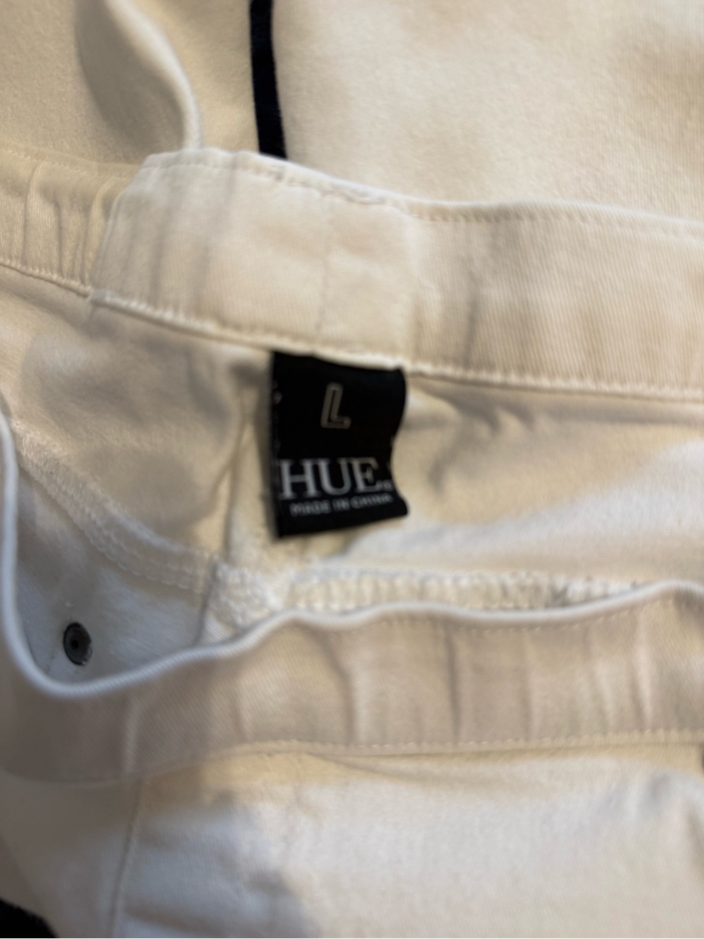 HUE Men’s White Chino Pants